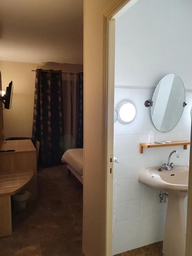 Auberge De La Tour -Appartements- Valros Dış mekan fotoğraf