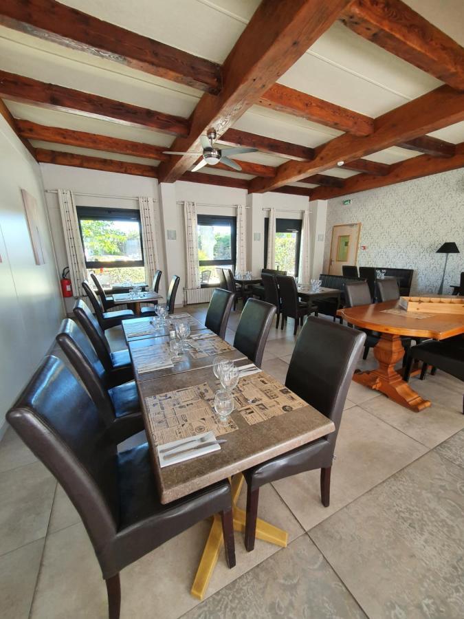 Auberge De La Tour -Appartements- Valros Dış mekan fotoğraf