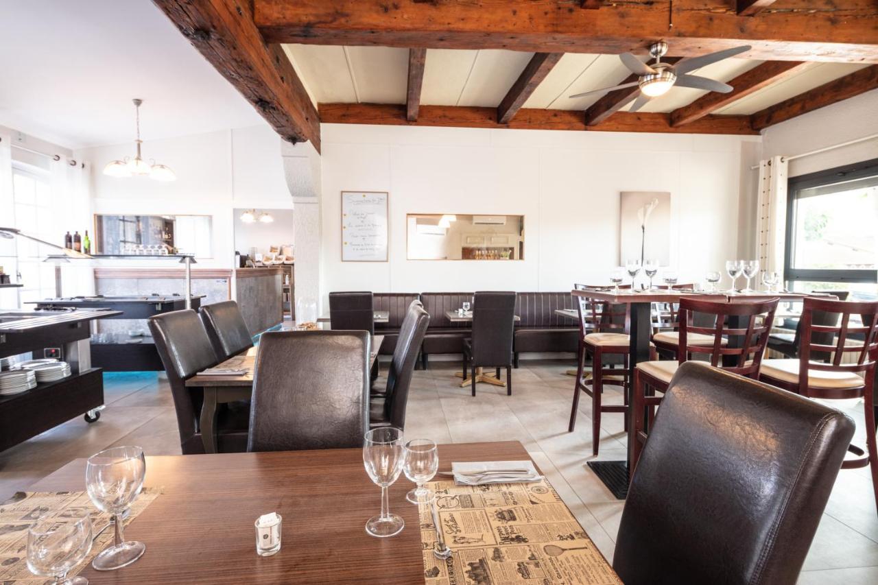 Auberge De La Tour -Appartements- Valros Dış mekan fotoğraf