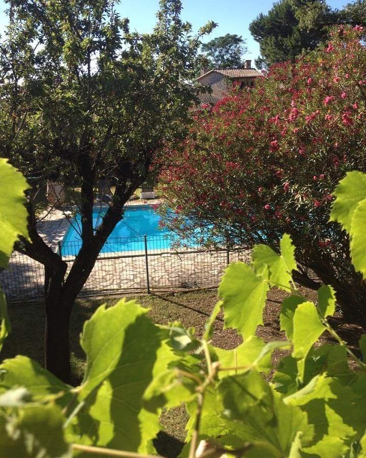 Auberge De La Tour -Appartements- Valros Dış mekan fotoğraf