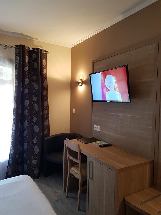 Auberge De La Tour -Appartements- Valros Dış mekan fotoğraf